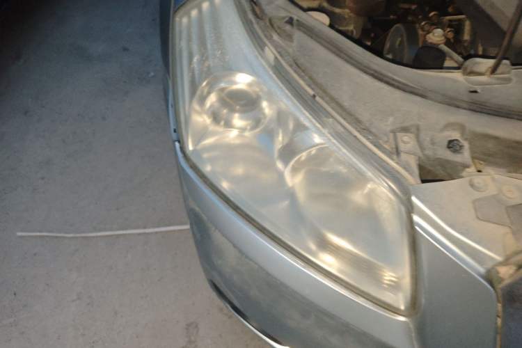 Used Bestune B70 2011 2.0L Manual Fashionable Edition Right Front Headlight