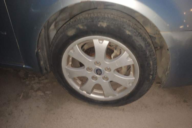 Used Bestune B70 2011 2.0L Manual Fashionable Edition Right Front Wheel Hub