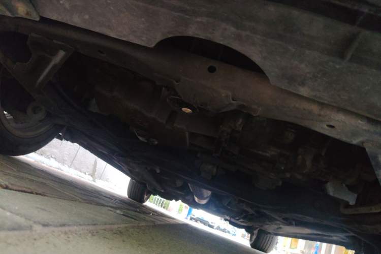 Used Bestune B70 2012 1.8L manual Comfort trim level Chassis Front
