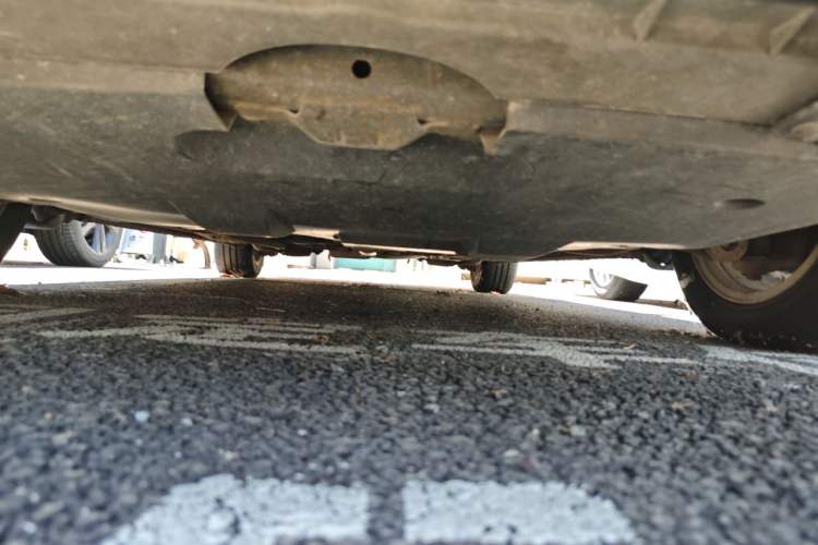 Used Bestune B70 2012 1.8L manual Comfort trim level Chassis Front