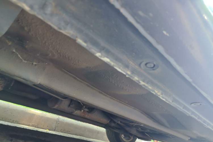 Used Bestune B70 2012 1.8L manual luxury version Chassis Front Left