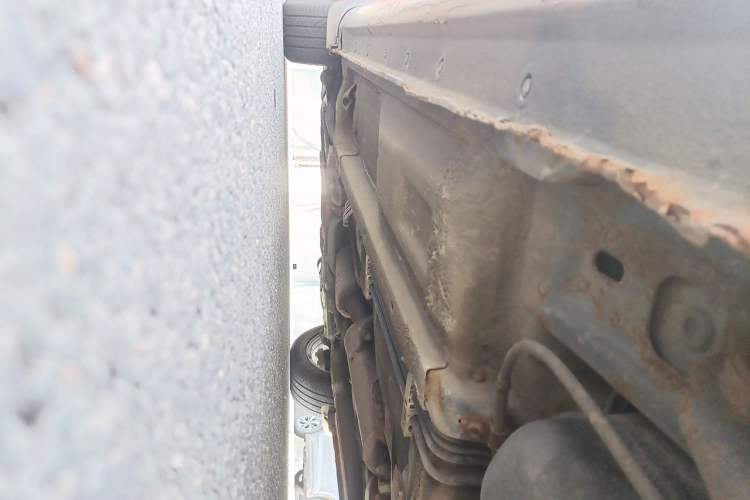 Used Bestune B70 2012 1.8L manual Comfort trim level Chassis Rear Left