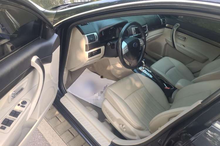 Used Bestune B70 2012 1.8L automatic luxury edition Driver Seat