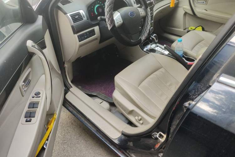 Used Bestune B70 2012 1.8L automatic luxury edition Driver Seat