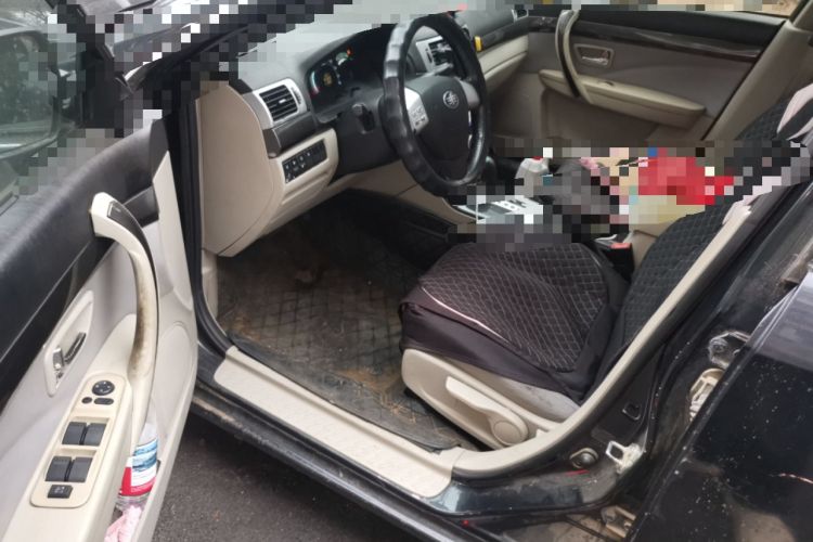 Used Bestune B70 2012 1.8L automatic fashion version Driver Seat