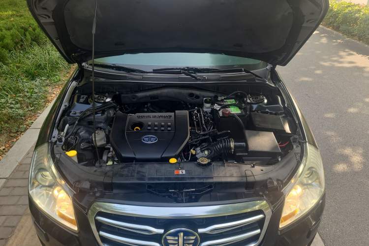 Used Bestune B70 2012 1.8L automatic luxury edition Engine Bay