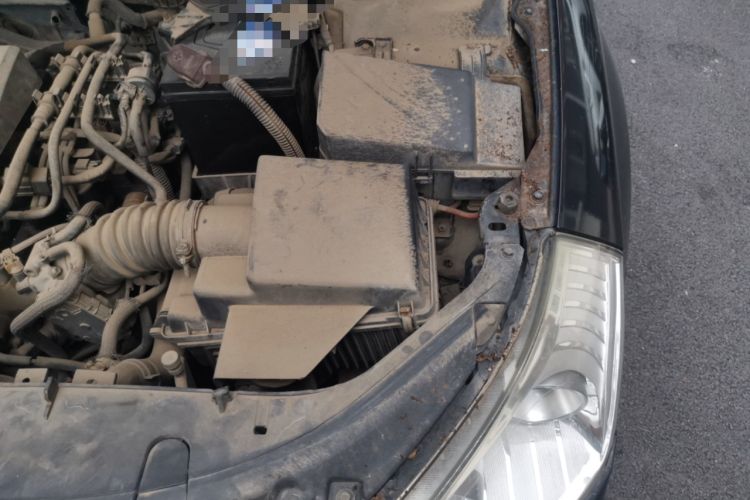 Used Bestune B70 2012 1.8L automatic fashion version Engine Bay Left