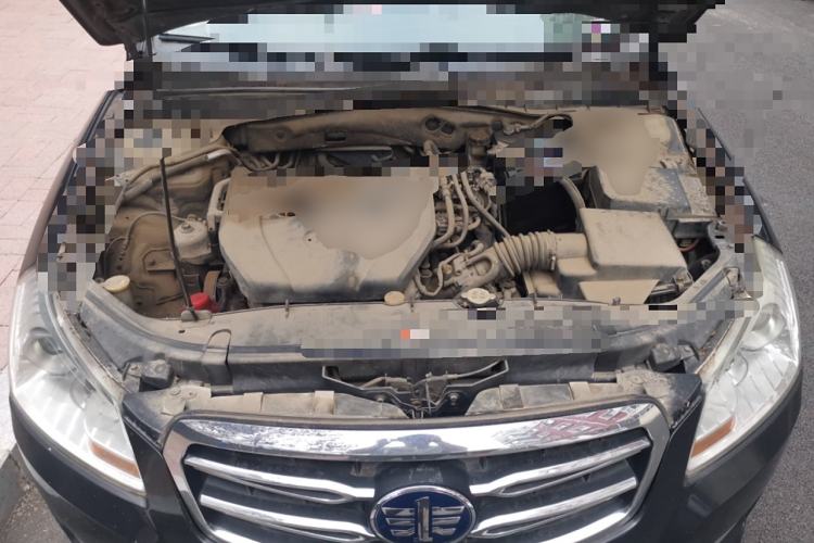 Used Bestune B70 2012 1.8L automatic fashion version Engine Bay