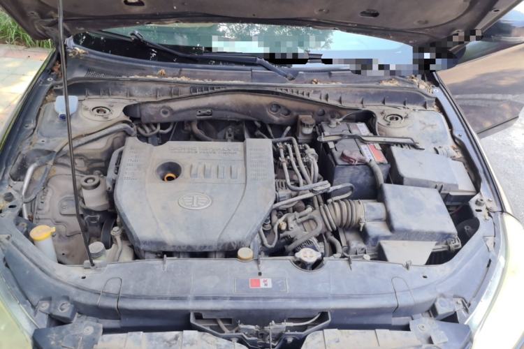 Used Bestune B70 2012 1.8L manual luxury version Engine Bay