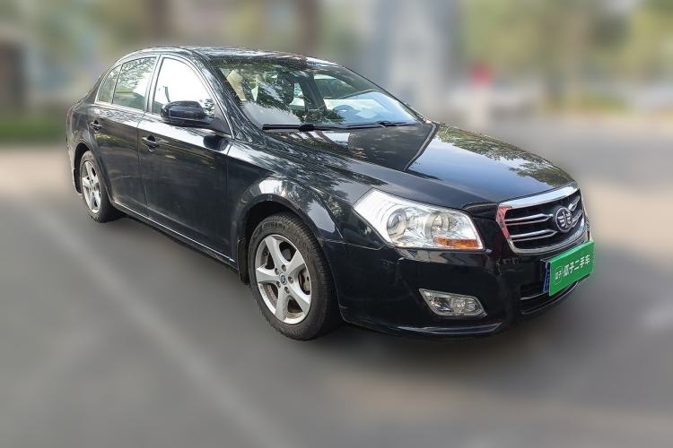 Used Bestune B70 2012 1.8L manual Comfort trim level Front Right 45 Deg