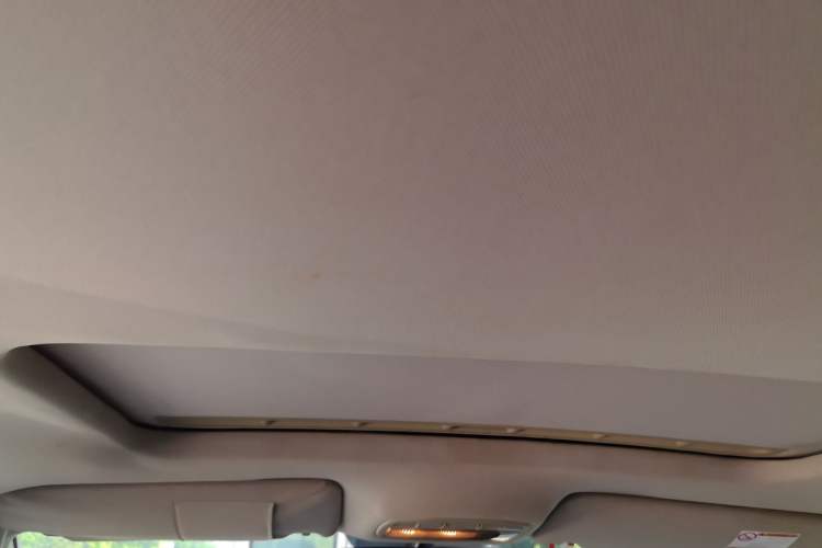 Used Bestune B70 2012 1.8L manual luxury version Headliner
