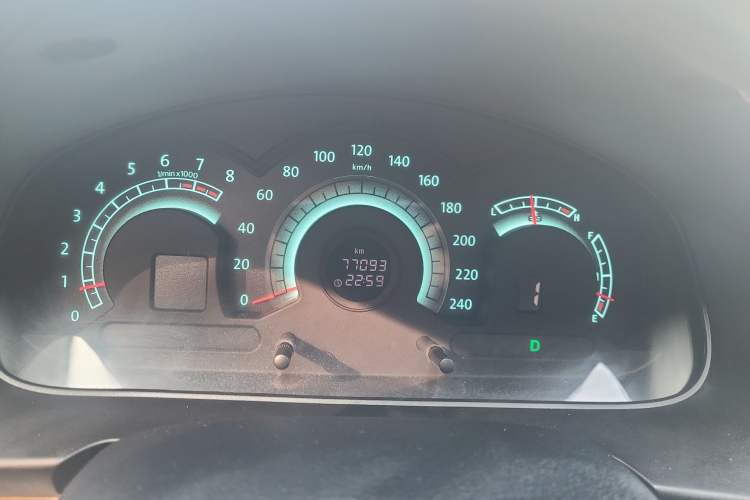 Used Bestune B70 2012 1.8L automatic luxury edition Instrument Cluster