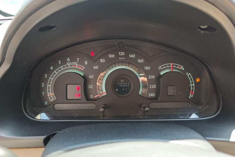 Used Bestune B70 2012 1.8L manual Comfort trim level Instrument Cluster
