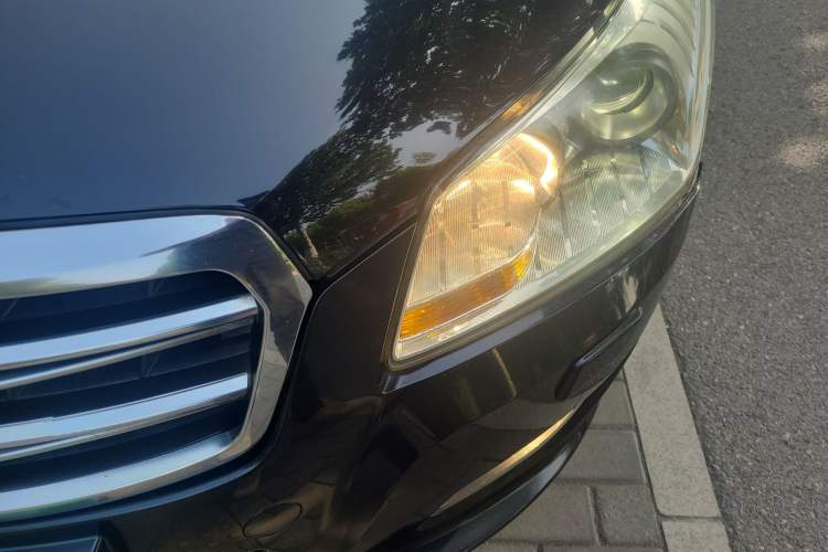 Used Bestune B70 2012 1.8L automatic luxury edition Left Front Headlight
