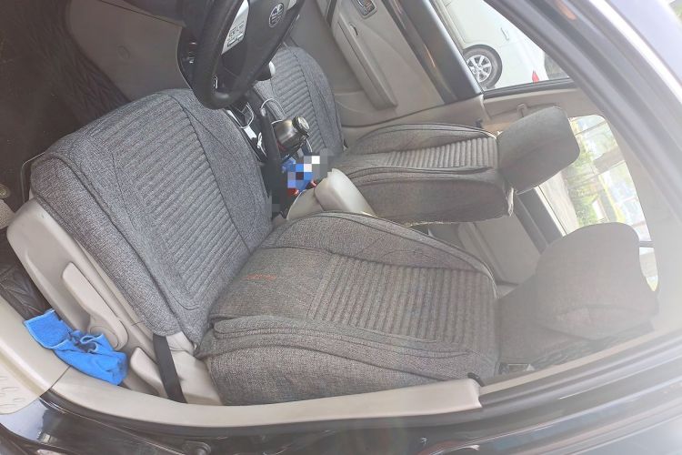 Used Bestune B70 2012 1.8L manual Comfort trim level Left Front Seat