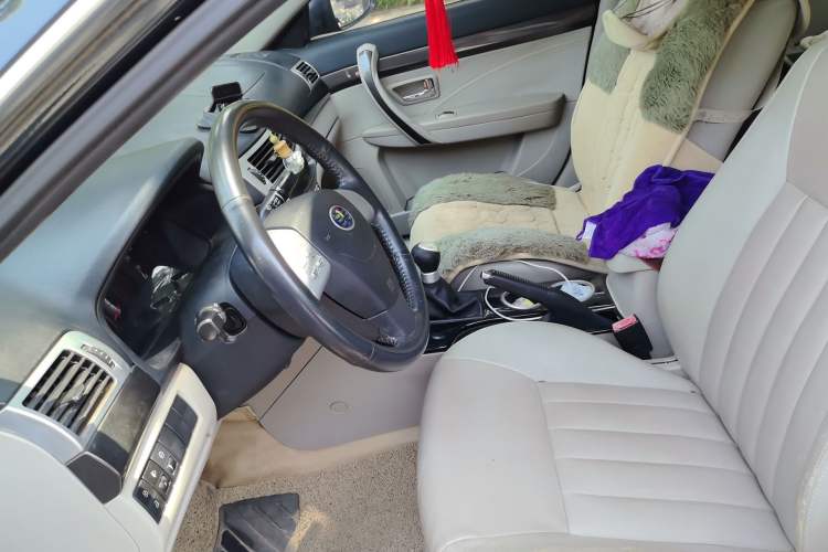 Used Bestune B70 2012 1.8L manual luxury version Left Front Seat