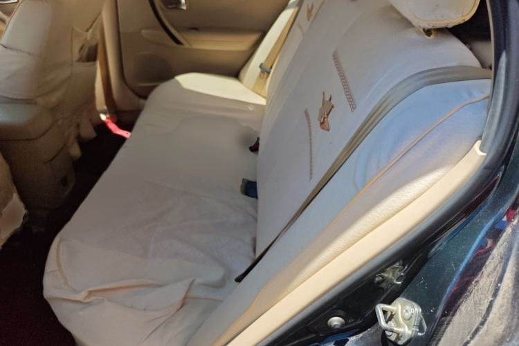 Used Bestune B70 2012 1.8L manual Comfort trim level Left Rear Seat