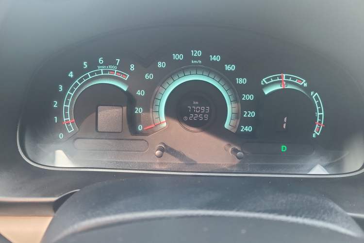 Used Bestune B70 2012 1.8L automatic luxury edition Odometer Close Up