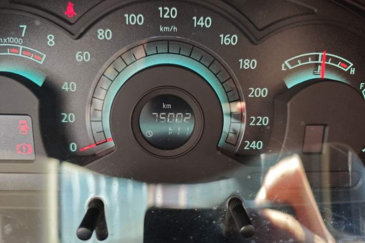 Used Bestune B70 2012 1.8L manual Comfort trim level Odometer Close Up