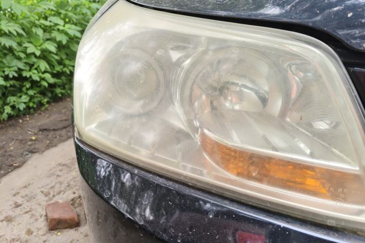 Used Bestune B70 2012 1.8L manual Comfort trim level Right Front Headlight