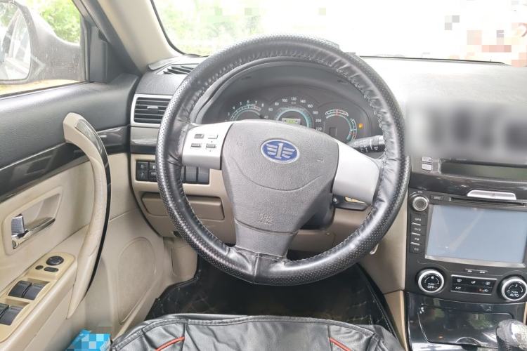 Used Bestune B70 2012 1.8L manual Comfort trim level Steering Wheel