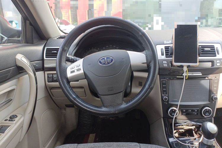 Used Bestune B70 2012 1.8L manual Comfort trim level Steering Wheel