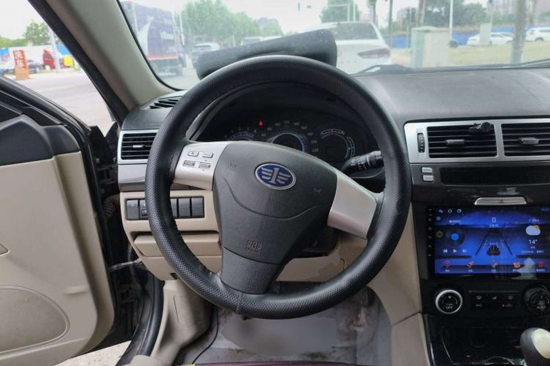 Used Bestune B70 2012 1.8L manual Comfort trim level Steering Wheel