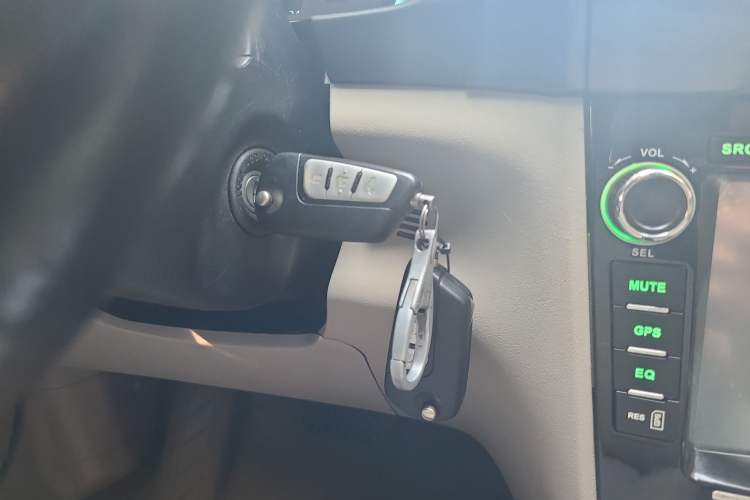 Used Bestune B70 2012 1.8L automatic luxury edition Vehicle Key