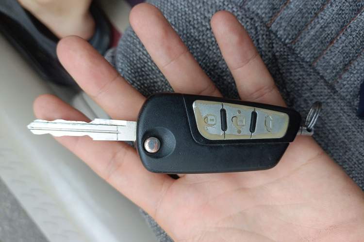 Used Bestune B70 2012 1.8L manual Comfort trim level Vehicle Key