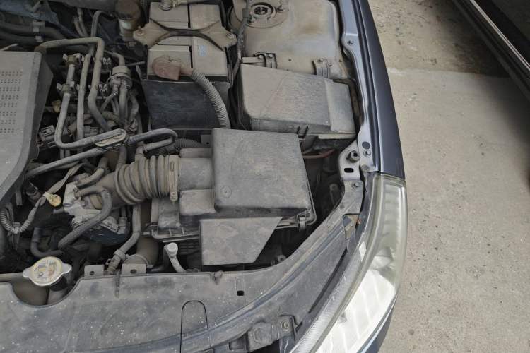 Used Bestune B70 2012 1.8L automatic fashion version Engine Bay Left