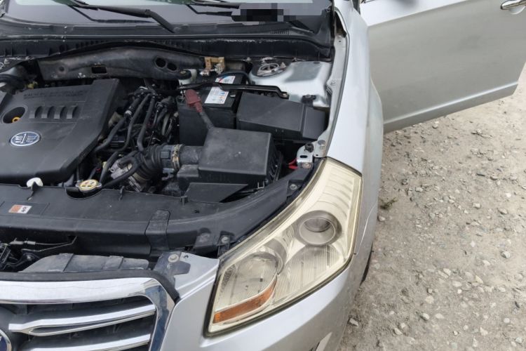 Used Bestune B70 2012 1.8L manual luxury version Engine Bay Left