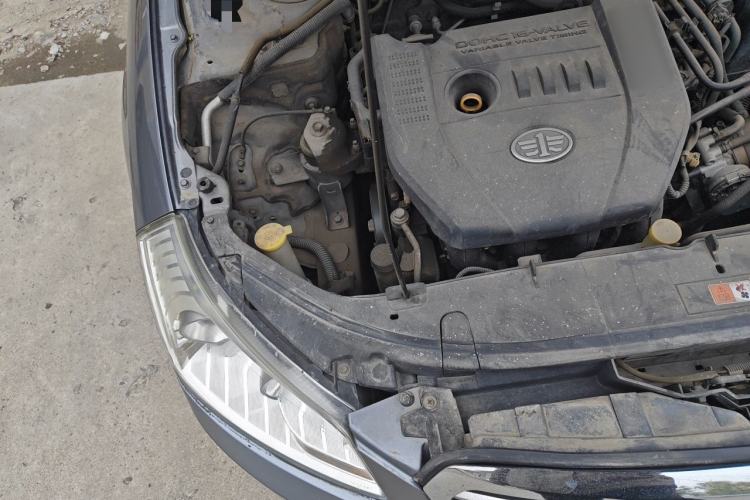 Used Bestune B70 2012 1.8L automatic fashion version Engine Bay Right