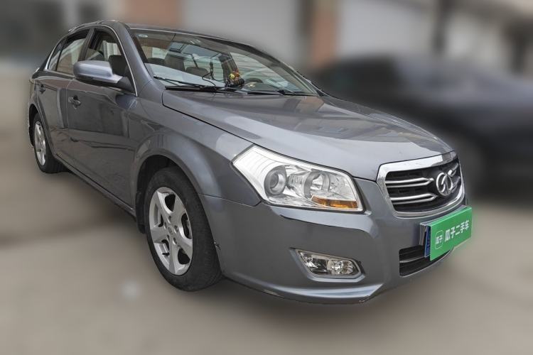 Used Bestune B70 2012 1.8L automatic fashion version Front Right 45 Deg