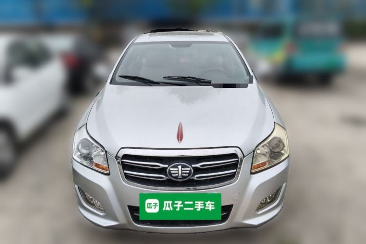 Used Bestune B70 2012 1.8L manual luxury version Front