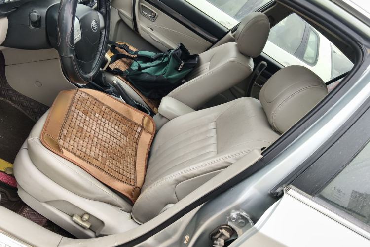 Used Bestune B70 2012 1.8L manual luxury version Left Front Seat
