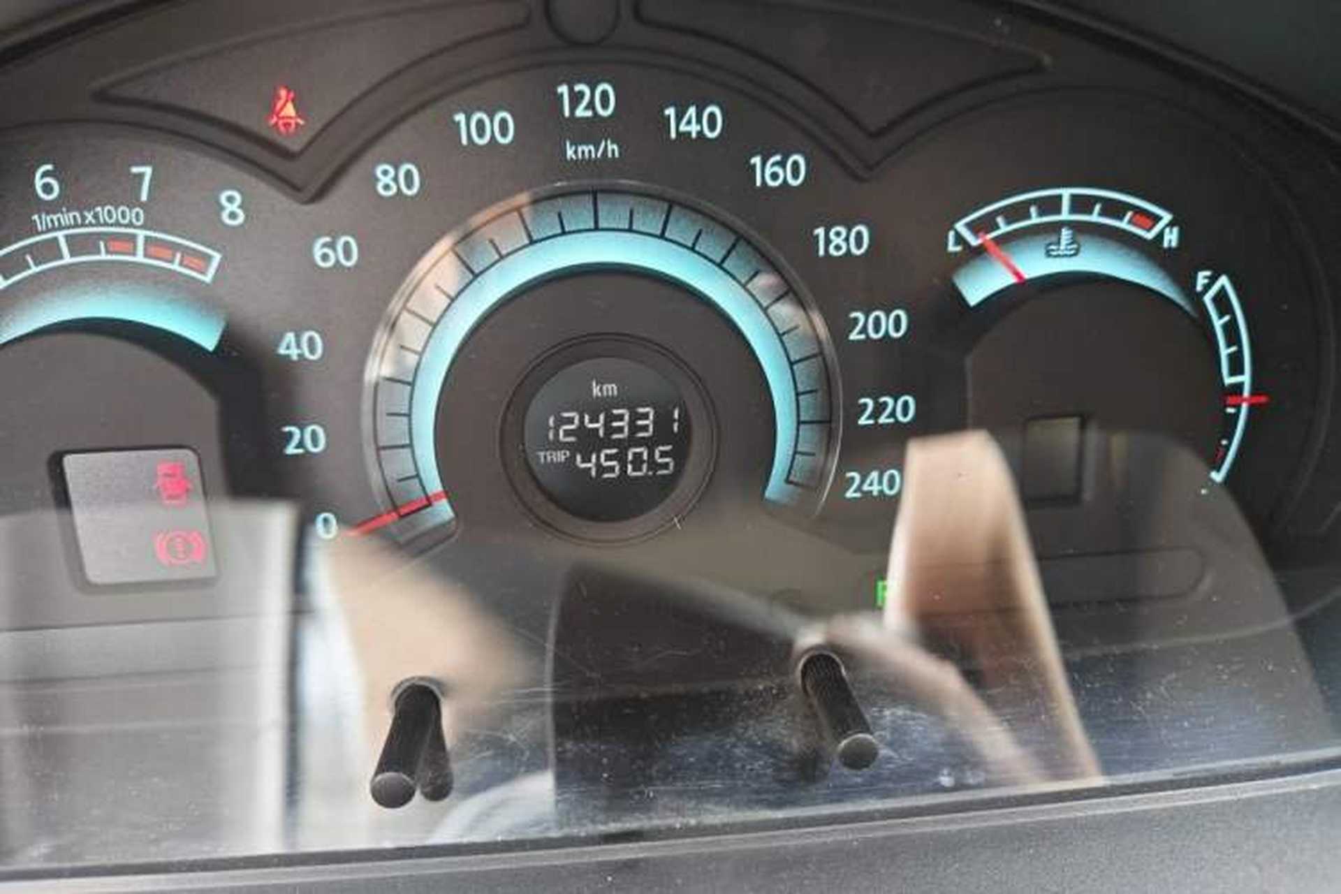 Used Bestune B70 2012 1.8L automatic fashion version Odometer Close Up