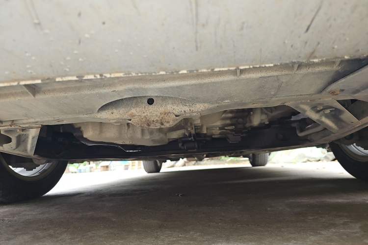Used Bestune B70 2012 1.8L manual Comfort trim level Chassis Front