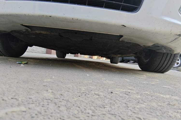Used Bestune B70 2012 1.8L automatic fashion version Chassis Front