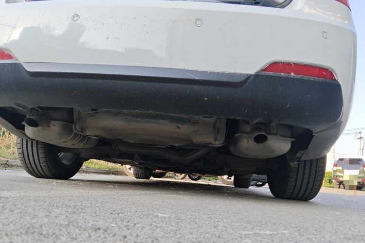 Used Bestune B70 2012 1.8L automatic fashion version Chassis Rear
