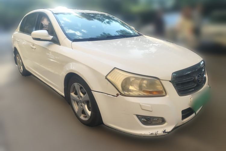 Used Bestune B70 2012 1.8L automatic luxury edition Front Right 45 Deg