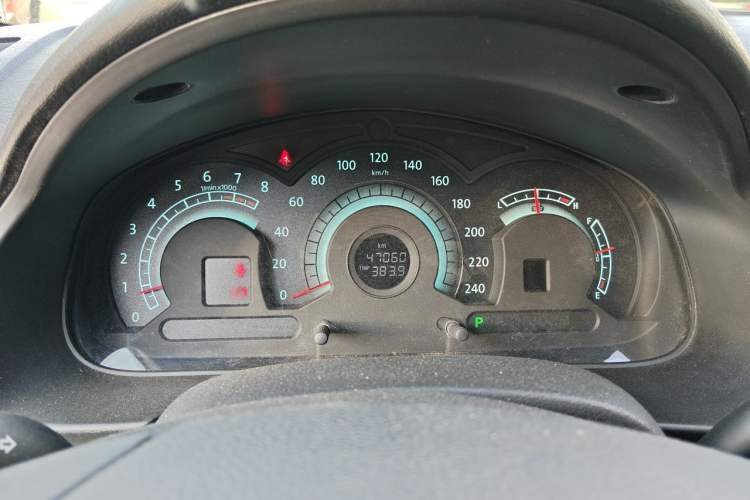 Used Bestune B70 2012 1.8L automatic fashion version Instrument Cluster