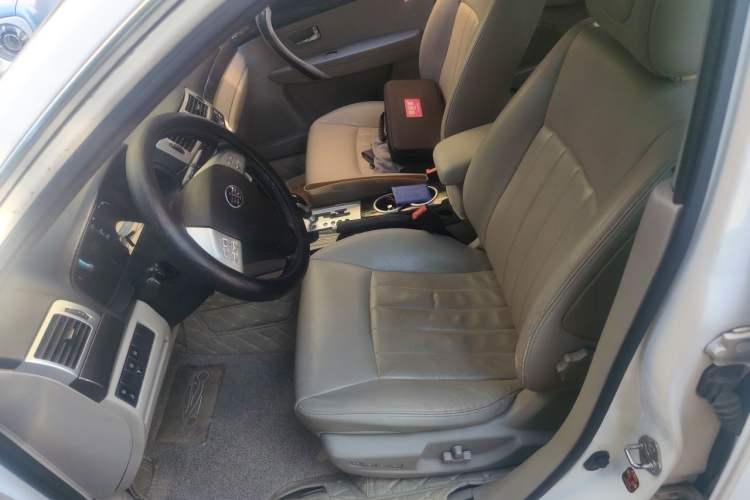 Used Bestune B70 2012 1.8L automatic luxury edition Left Front Seat