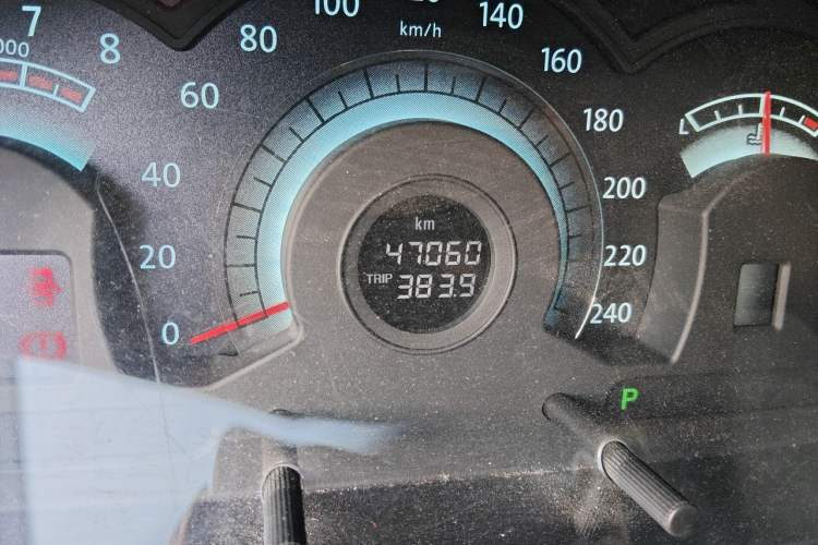 Used Bestune B70 2012 1.8L automatic fashion version Odometer Close Up