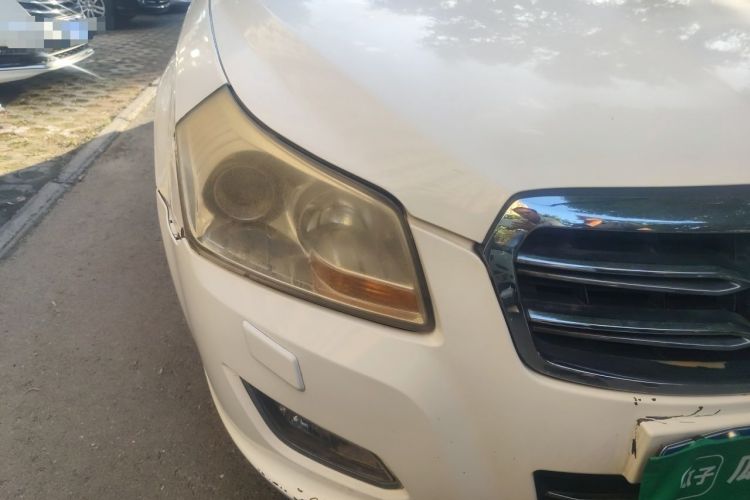 Used Bestune B70 2012 1.8L automatic luxury edition Right Front Headlight