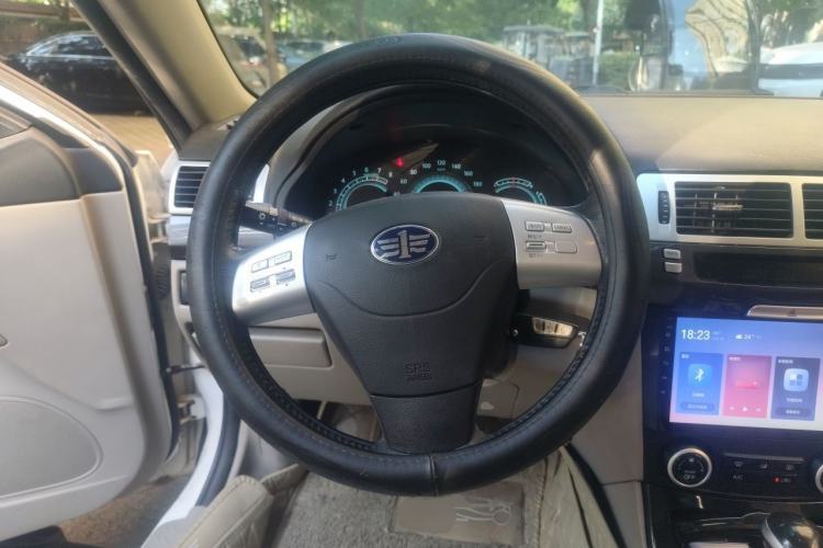 Used Bestune B70 2012 1.8L automatic luxury edition Steering Wheel