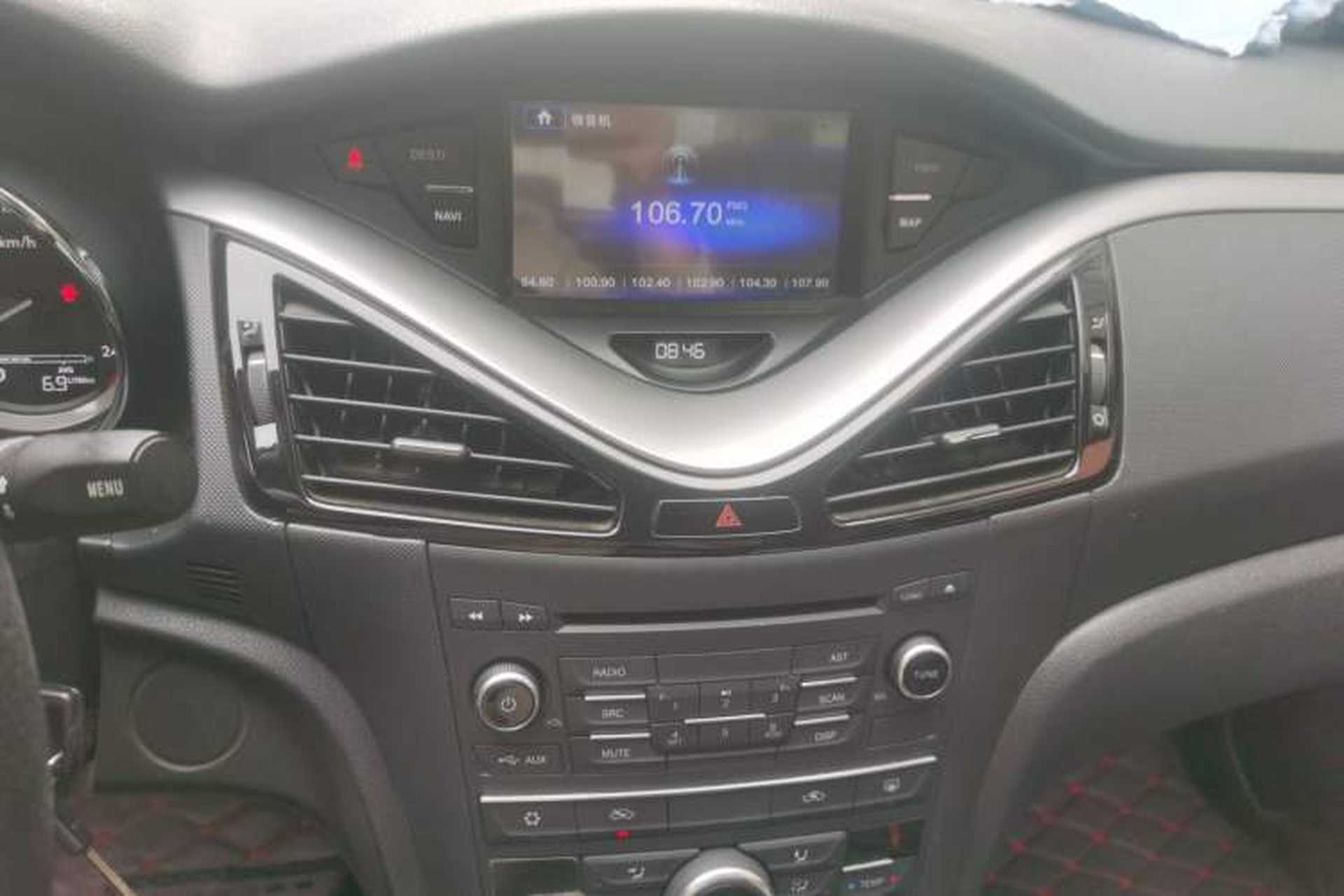 Used Bestune B70 2014 2.0L automatic comfort version Audio And AC Panel