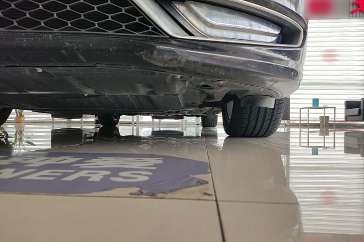 Used Bestune B70 2014 2.0L automatic luxury version Chassis Front Left