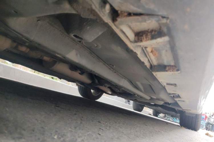 Used Bestune B70 2014 2.0L manual luxury version Chassis Front Left