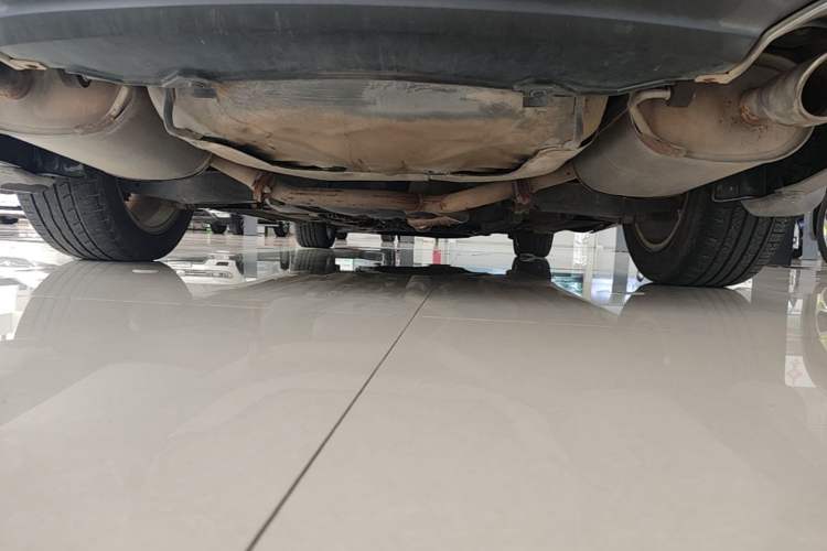Used Bestune B70 2014 2.0L automatic luxury version Chassis Rear