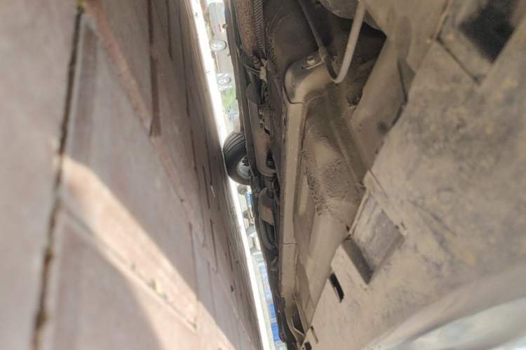 Used Bestune B70 2014 2.0L automatic comfort version Chassis Rear Right